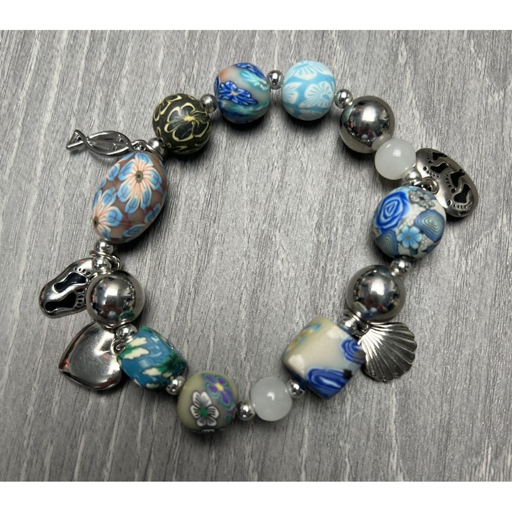 Fashion Beaded Charm Bracelet Stretch Footprints Religious Shell Heart Beads